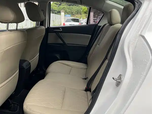 Mazda 3 Xingcheng 2015