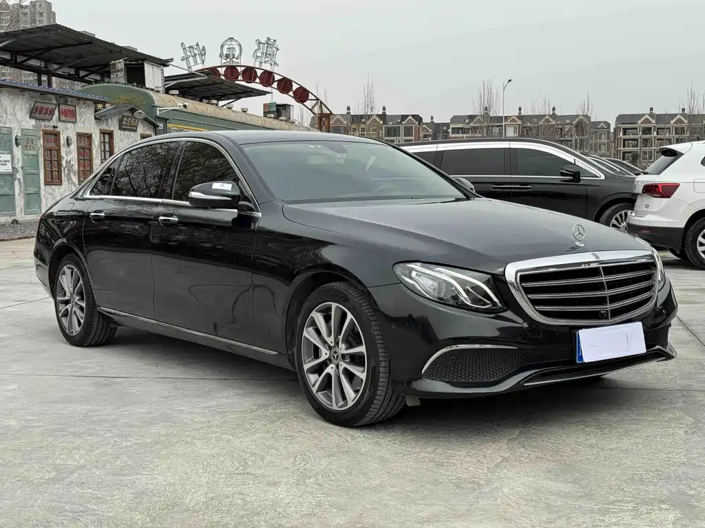 Mercedes-Benz E-Class 2019 — фото 2