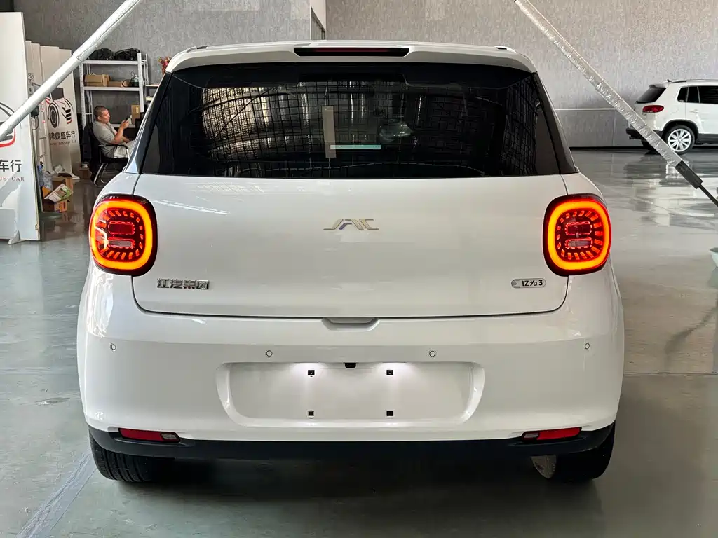 Yiwei 3 2024
