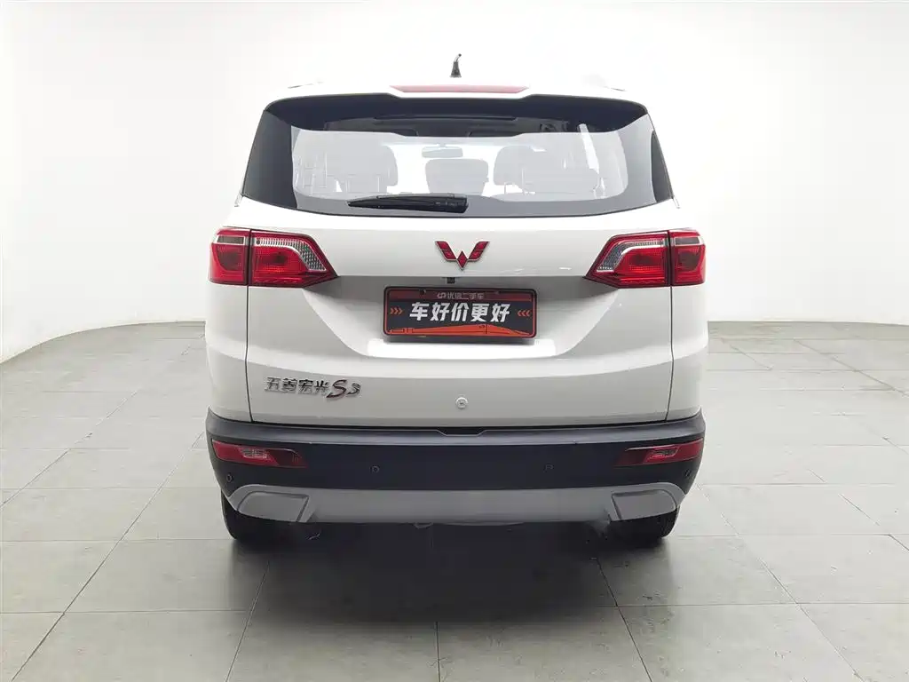 Wuling Hongguang S3 2018 — фото 4