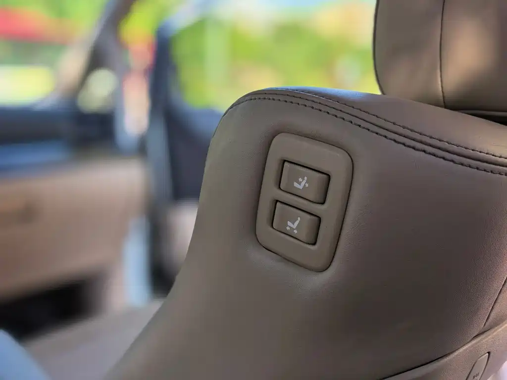 Toyota Alphard 2016 — фото 19