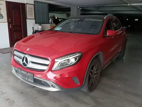 Mercedes-Benz GLA 2016