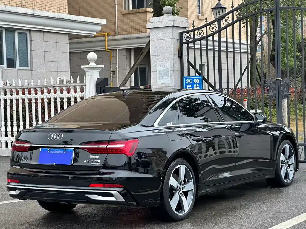 Audi A6L 2023 — фото 7