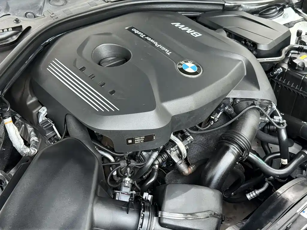 BMW 3 Series GT 2018 — фото 35