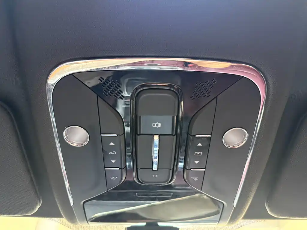 Jetour X70 PLUS 2023 — фото 17