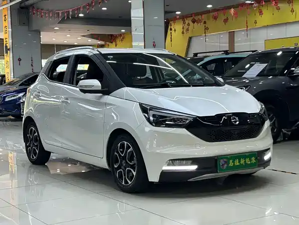 JMC Yizhi EV3 2020