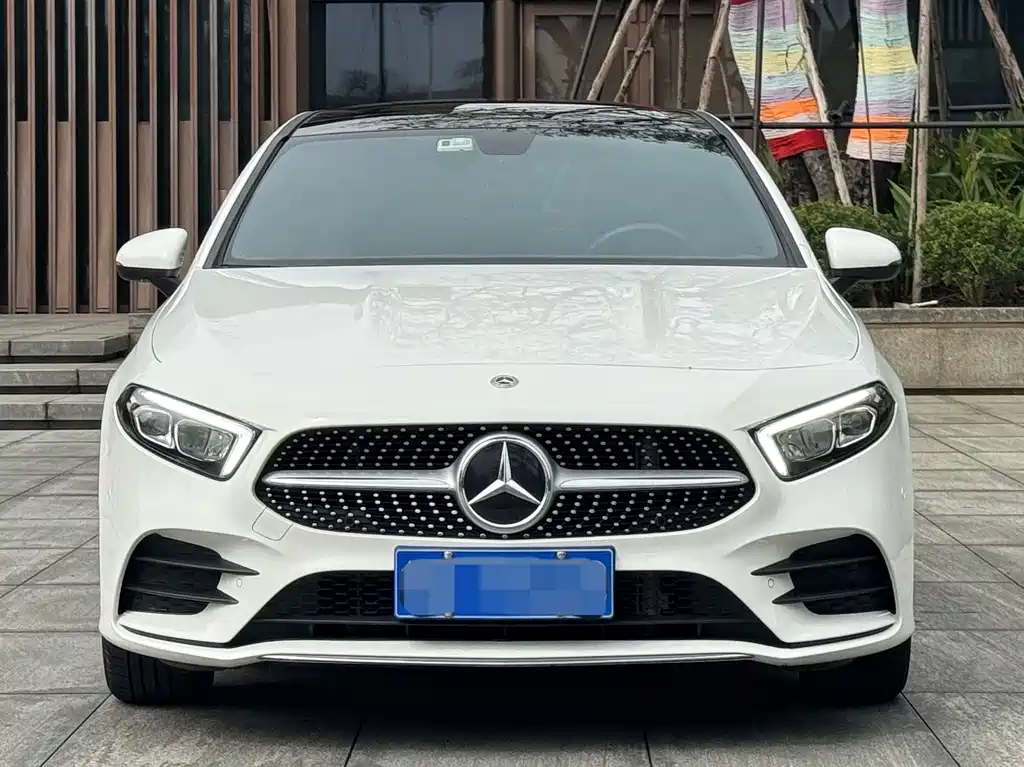 Mercedes-Benz A-Class 2020 — фото 4