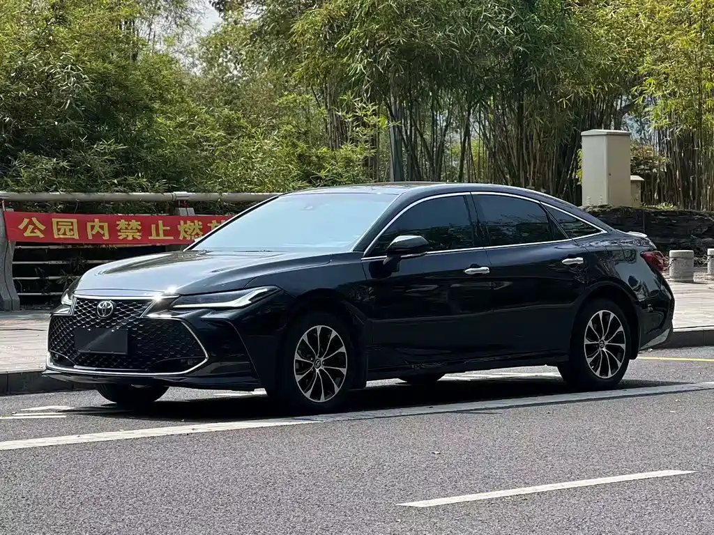 Toyota Avalon 2024 — фото 1