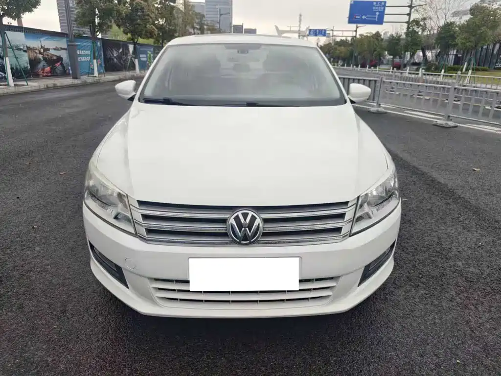 Volkswagen Santana 2015