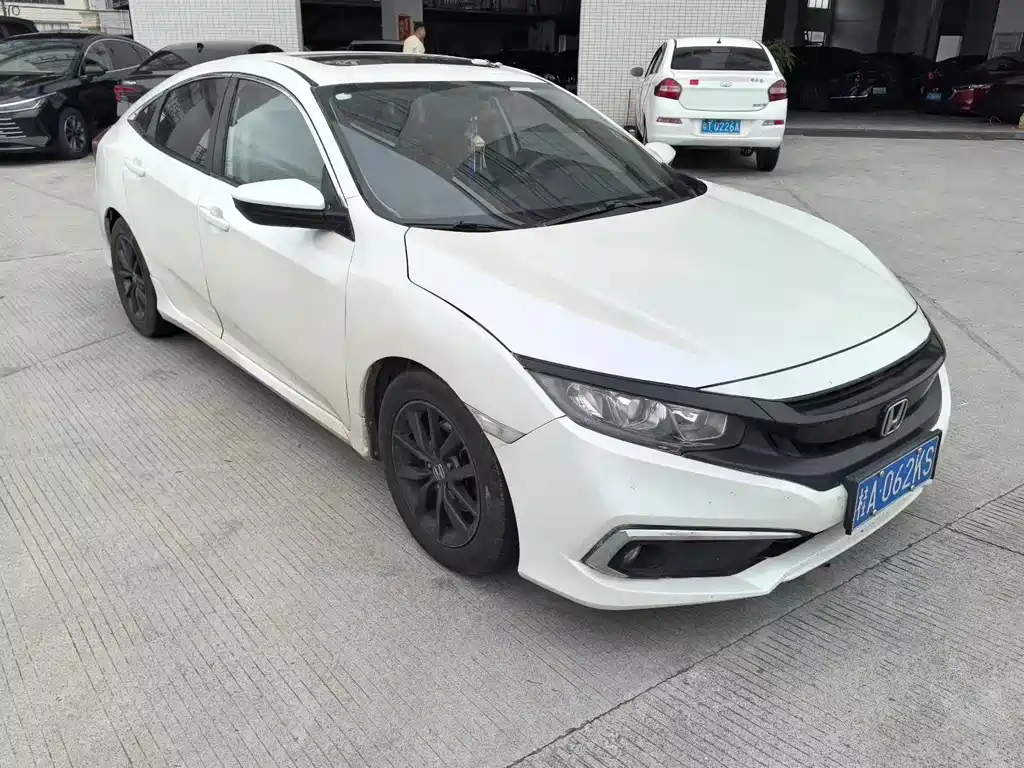 Honda Civic 2019 — фото 2