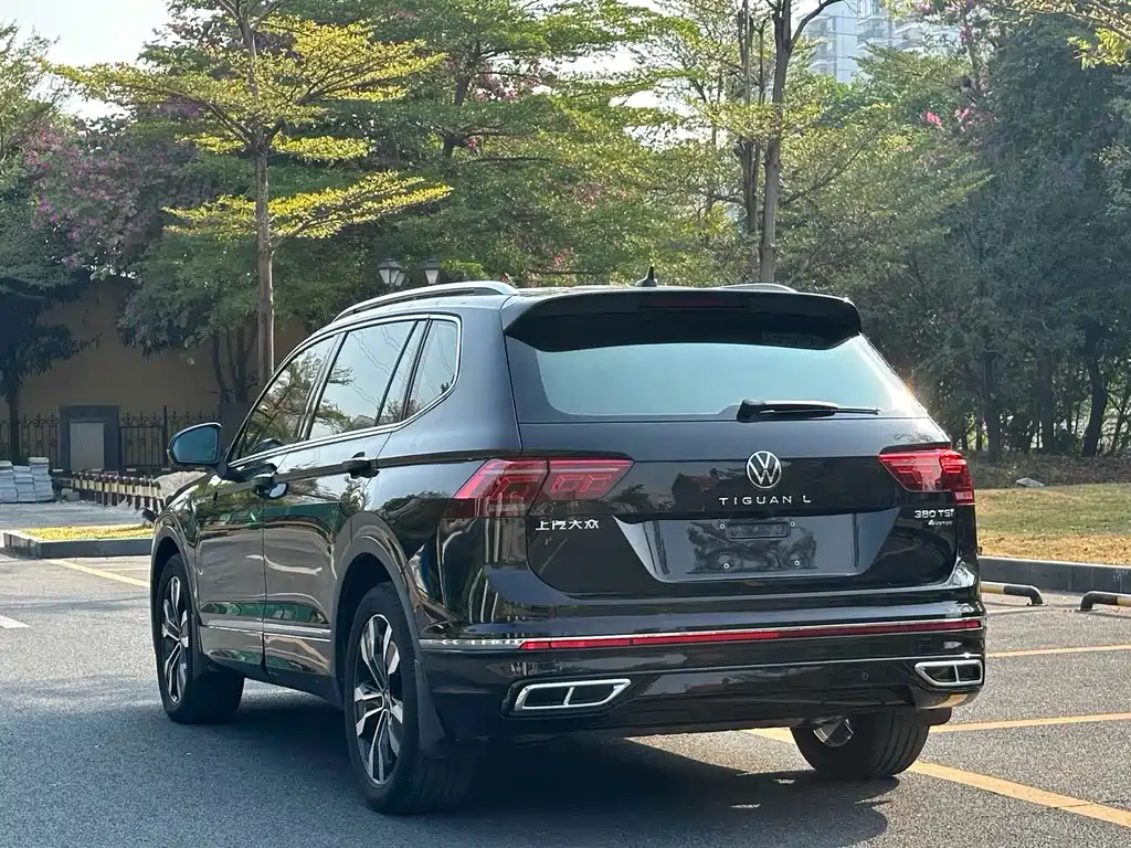 Volkswagen Tiguan L 2022 — фото 7