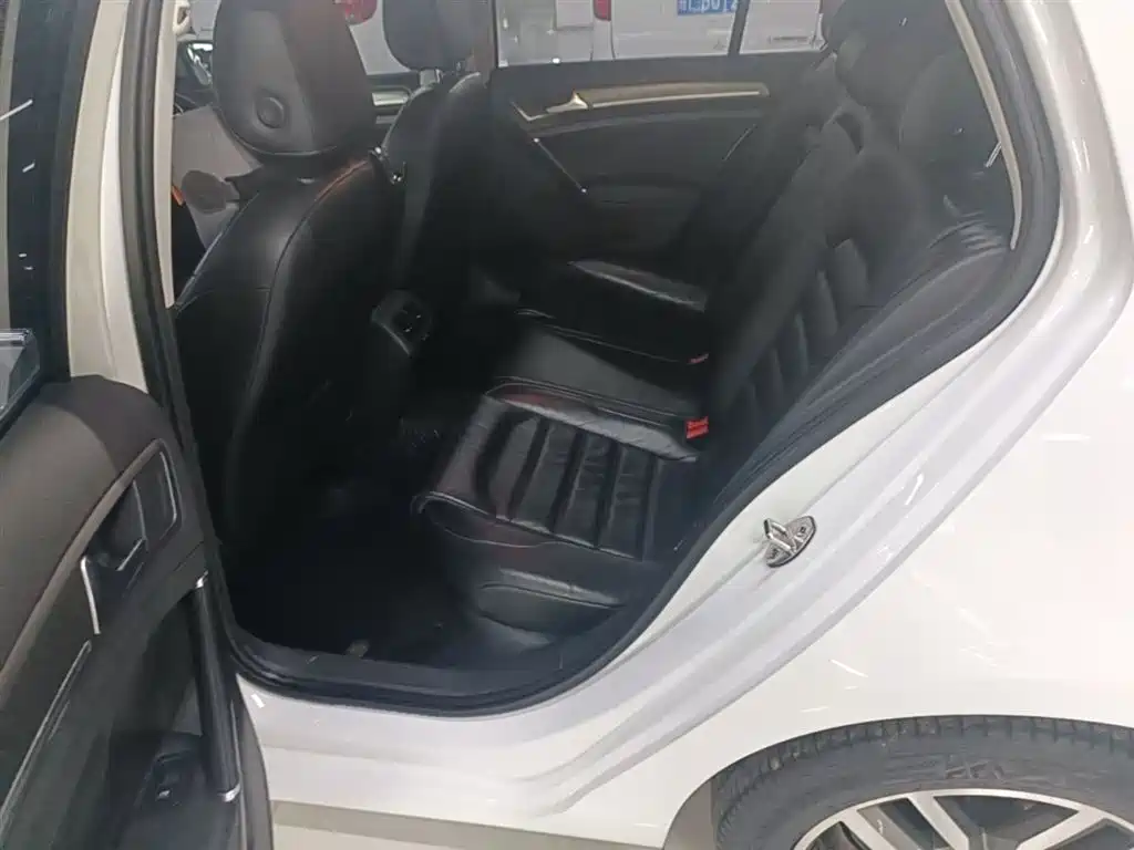 Volkswagen Golf 2016 — фото 17