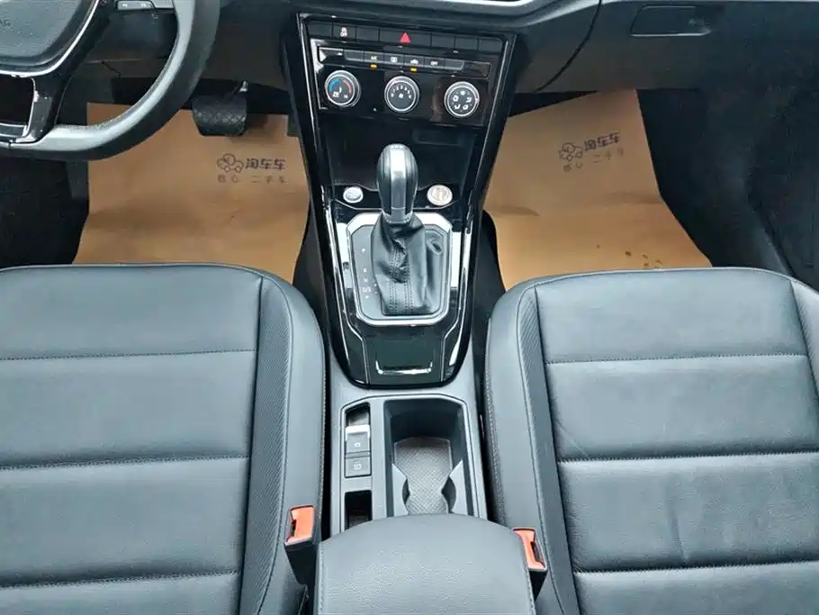 Volkswagen T-Roc 2020 — фото 16