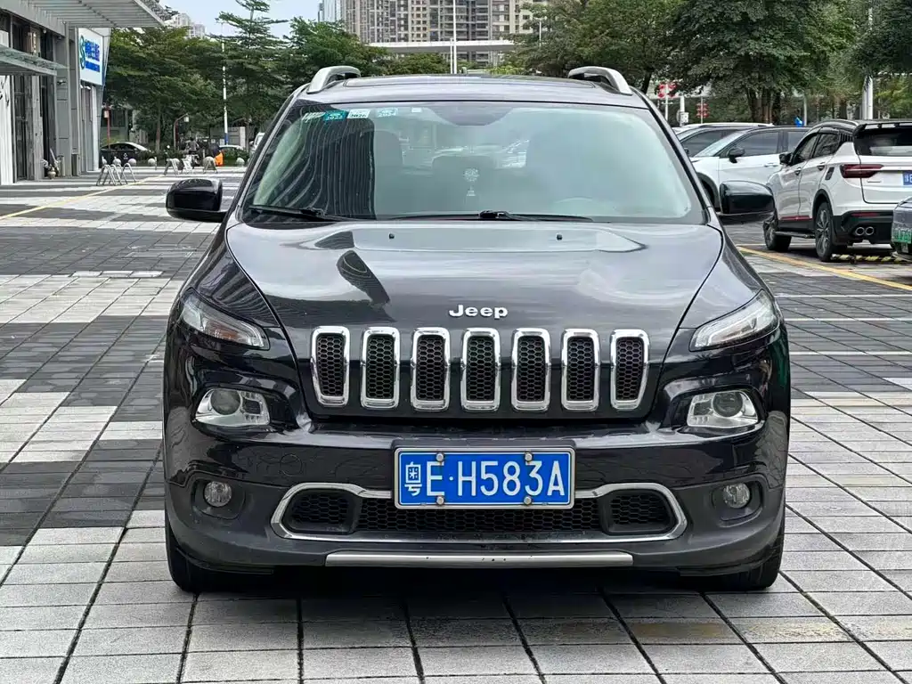 Jeep Cherokee 2018 — фото 2