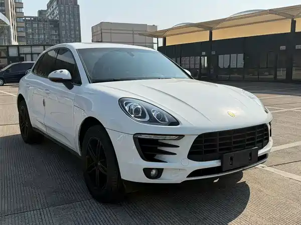Porsche Macan 2016