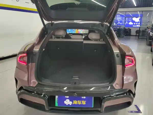 Xiaomi YU7 2025