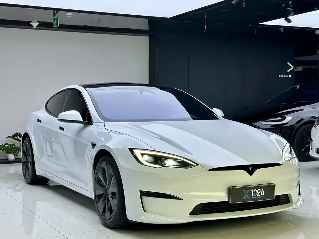 Tesla Model S 2023