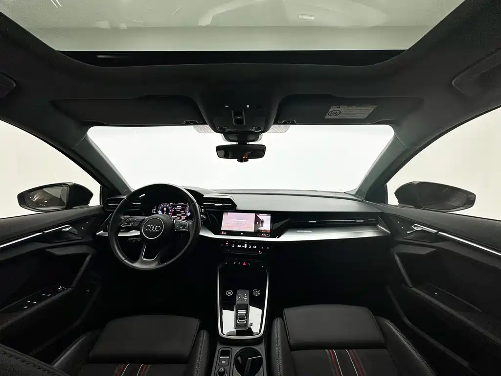 Audi A3 2023 — фото 19
