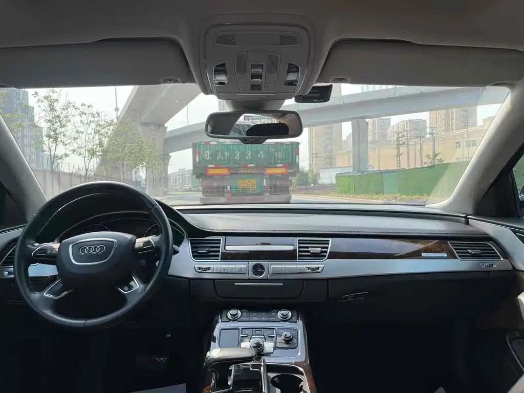 Audi A8 2014
