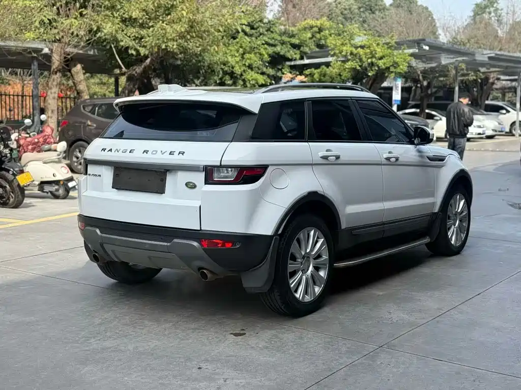 Land Rover Evoque 2017 — фото 9