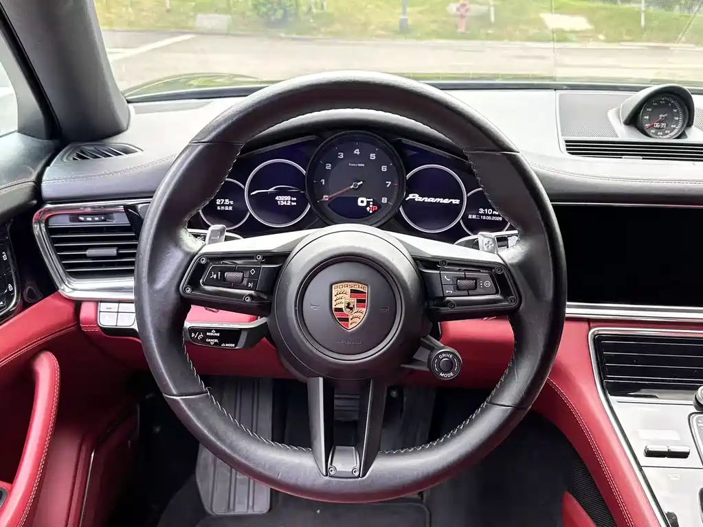 Porsche Panamera 2021 — фото 11