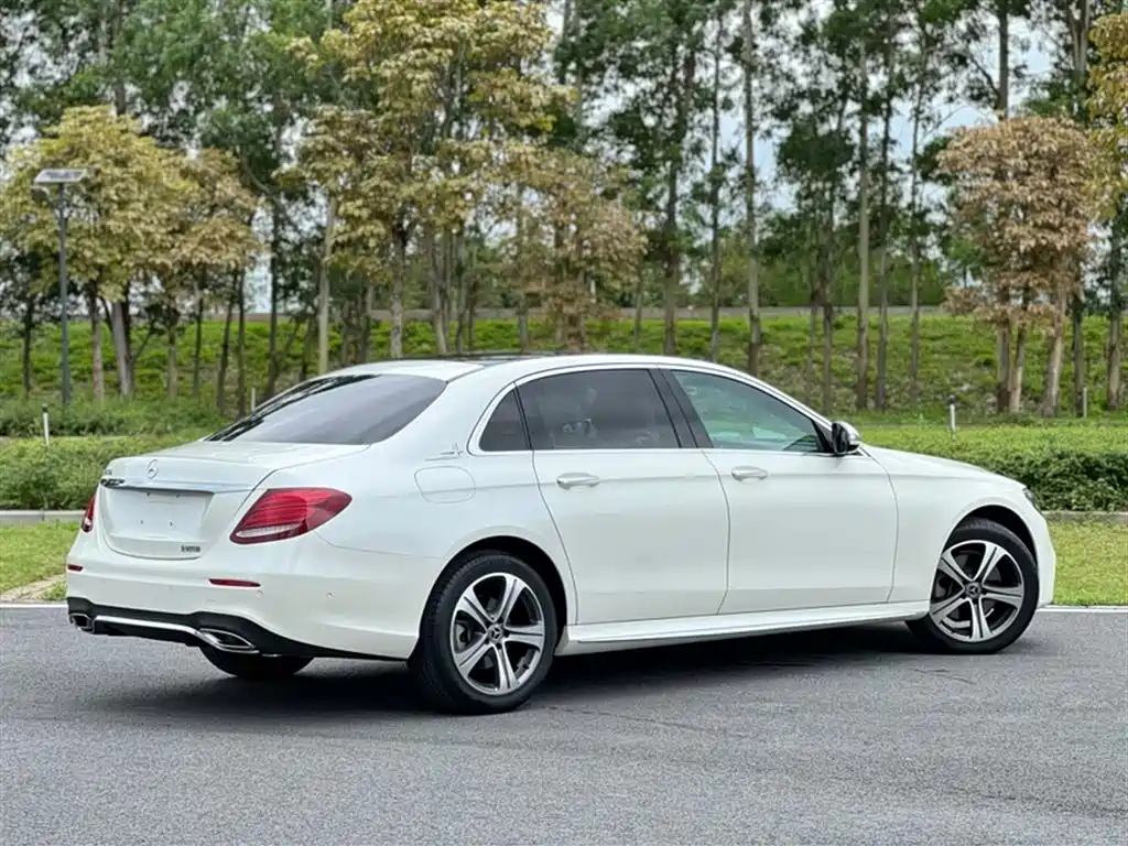Mercedes-Benz E-Class 2019 — фото 7