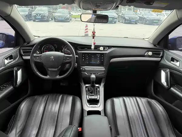 Peugeot 408 2019