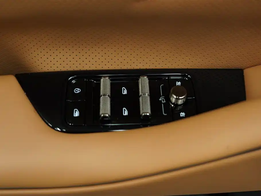 Geely Galaxy Starshine 8 2025 — фото 20