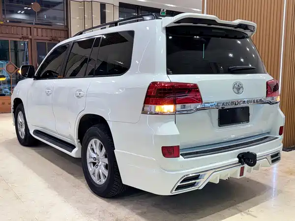 Toyota Land Cruiser 2012