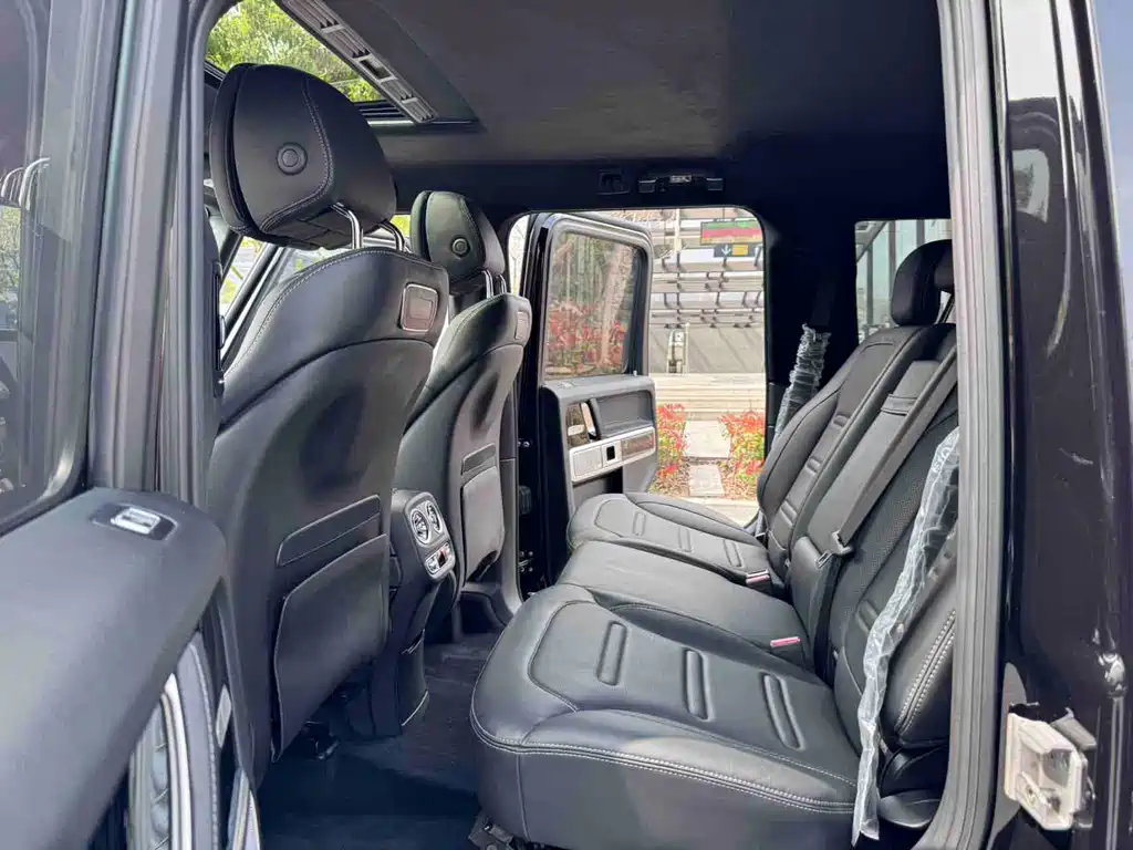 Mercedes-Benz G-Class 2023 — фото 14
