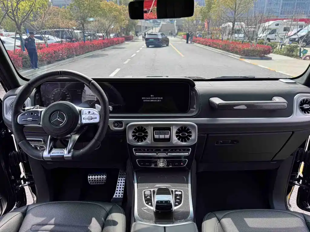 Mercedes-Benz G-Class 2023 — фото 10