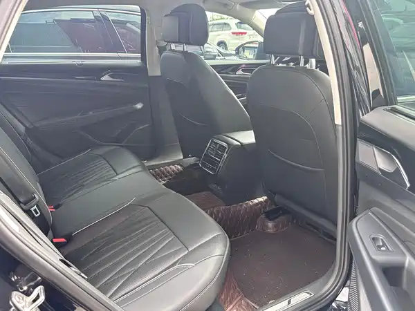 Volkswagen Passat 2022