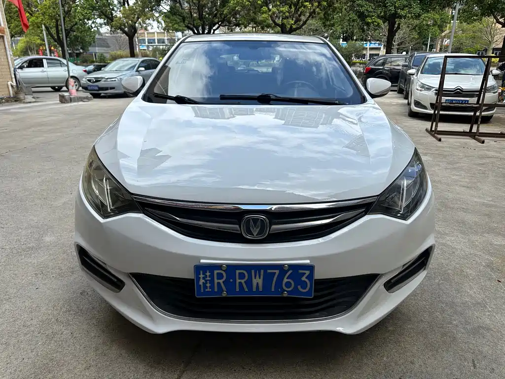 Changan Eado XT 2018 — фото 2