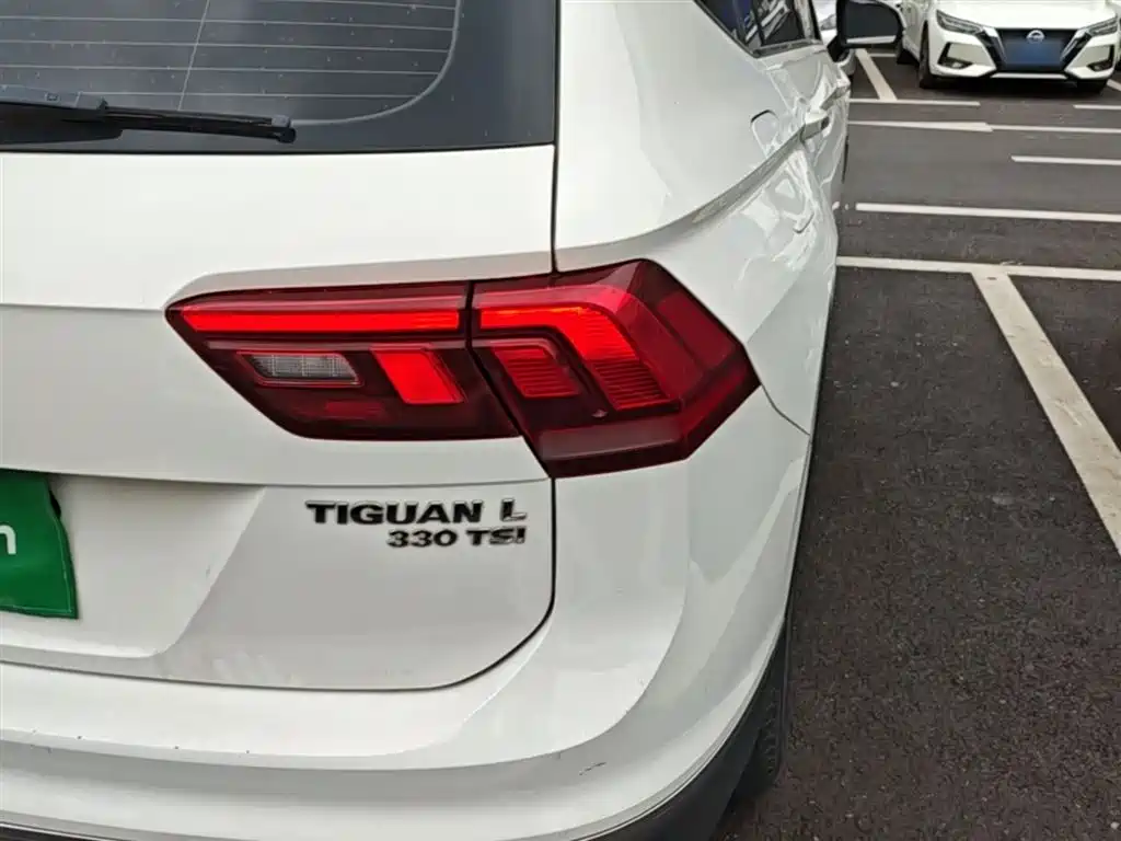 Volkswagen Tiguan L 2020 — фото 8