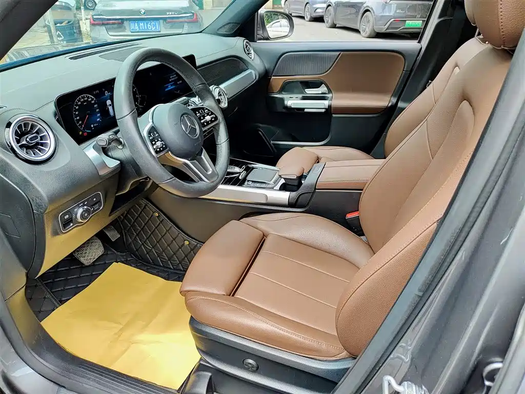 Mercedes-Benz GLB 2021