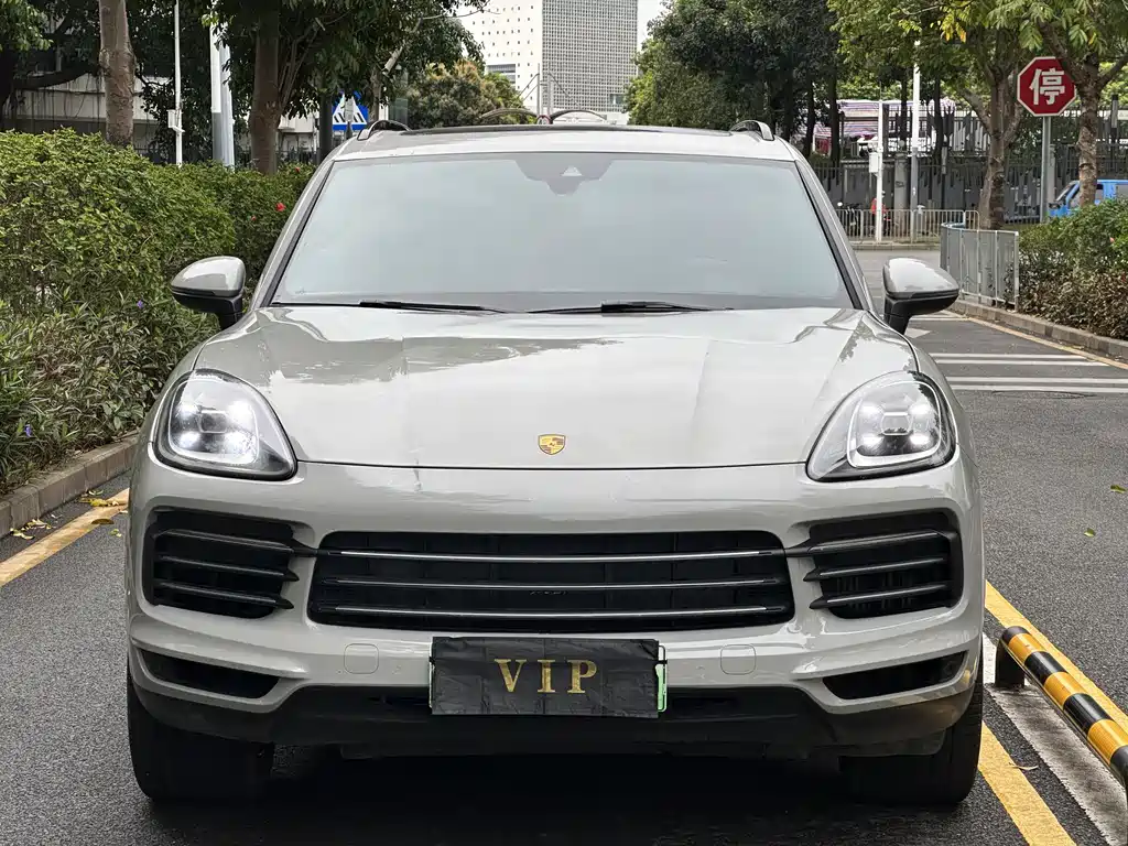 Porsche Cayenne Hybrid 2022 — фото 2