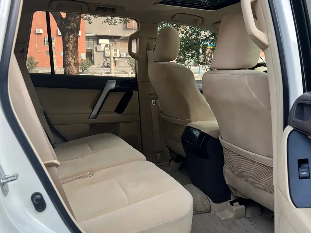 Toyota Prado 2018 — фото 11