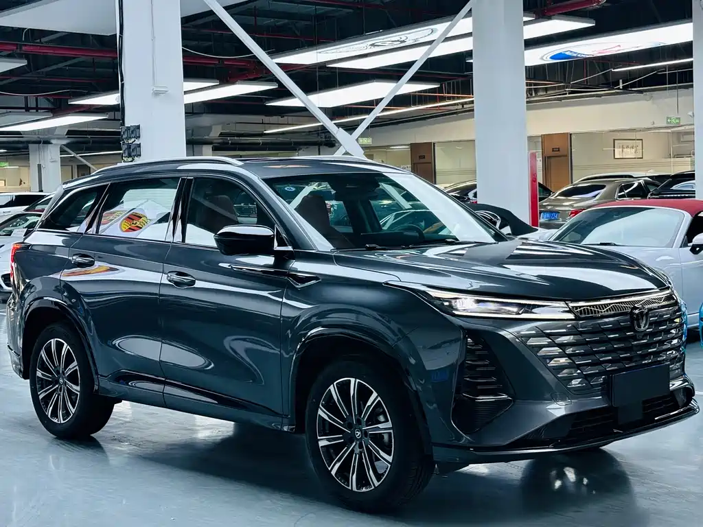 Changan CS75 PLUS 2026 — фото 3