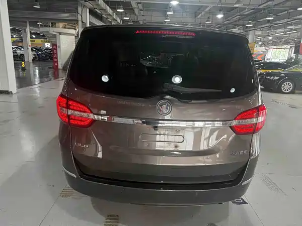 Buick GL8 2016