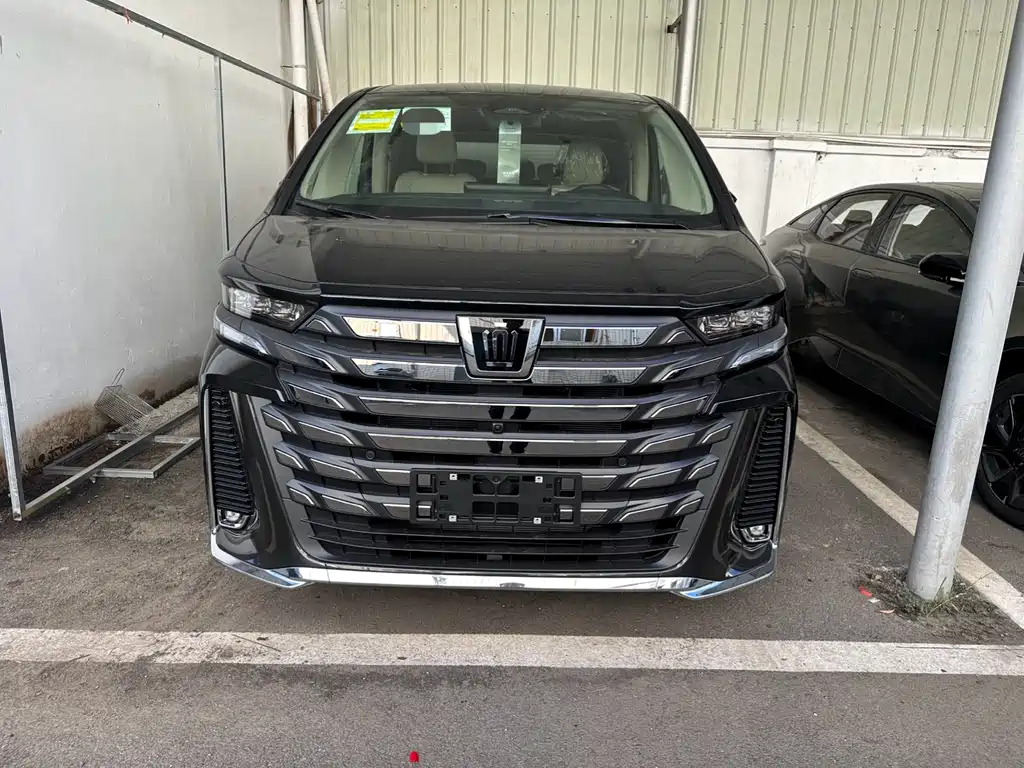 Toyota Vellfire 2025 — фото 2