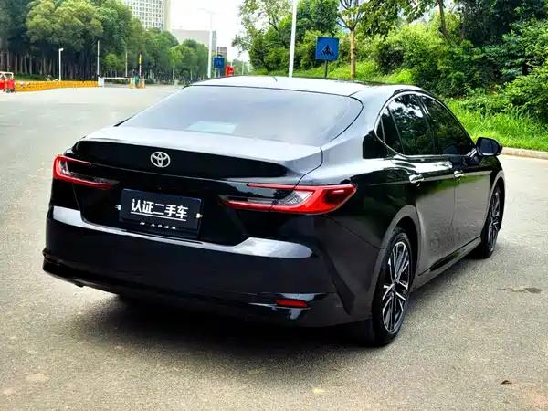 Toyota Camry 2024