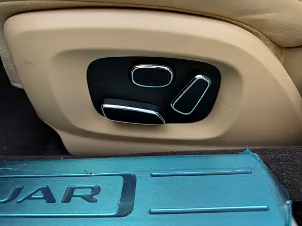 Jaguar XJ 2014