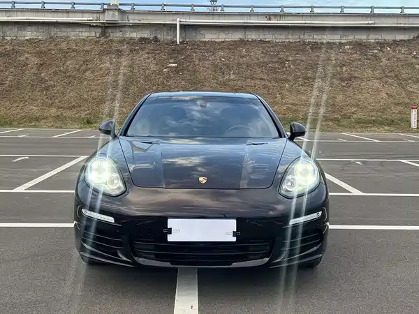 Porsche Panamera 2015