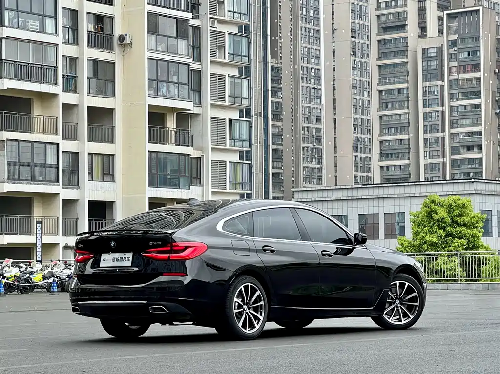 BMW 6 Series GT 2021 — фото 13
