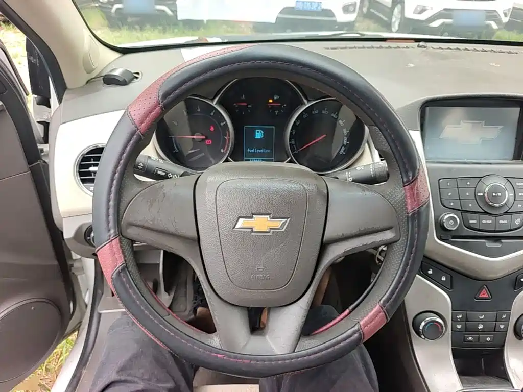 Chevrolet Cruze 2015 — фото 11
