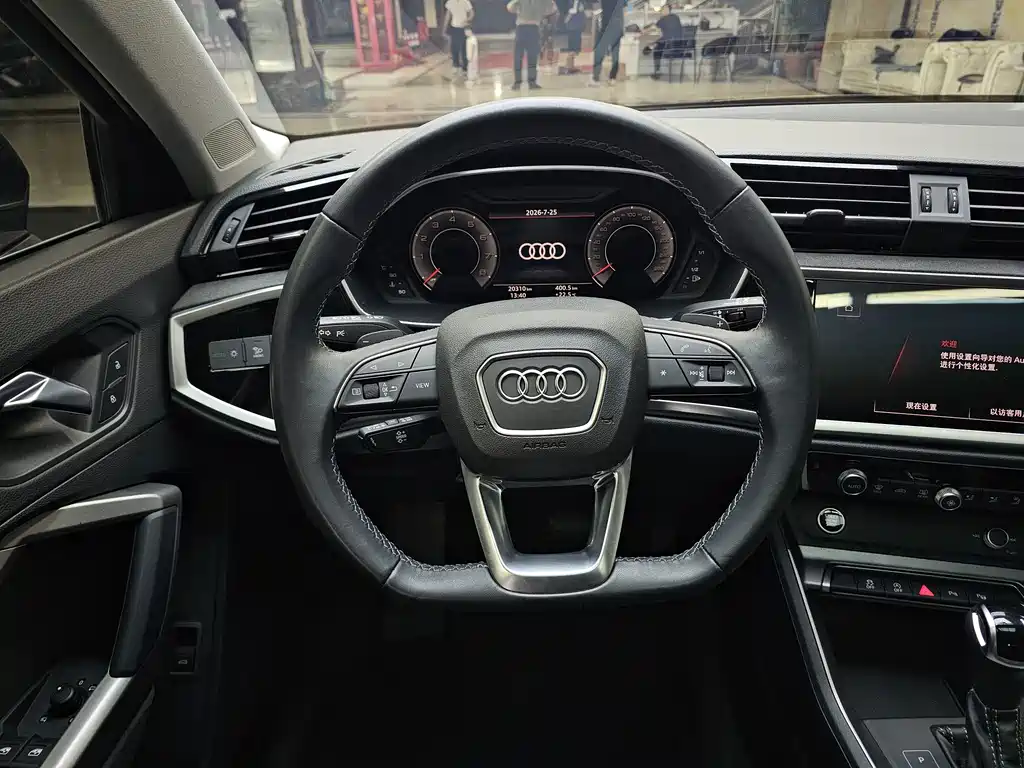 Audi Q3 2022 — фото 20