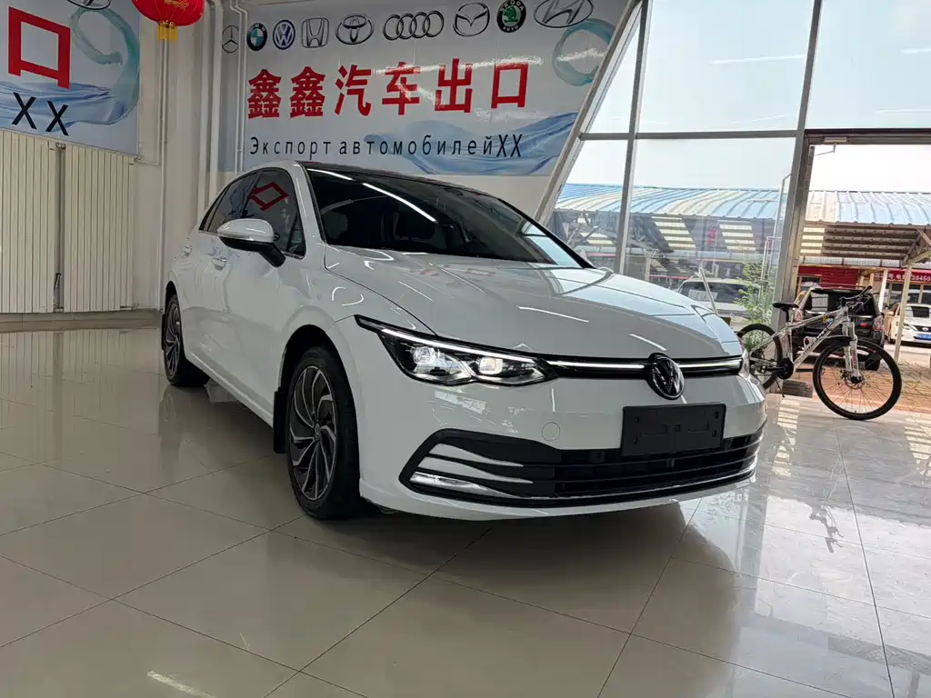 Volkswagen Golf 2023