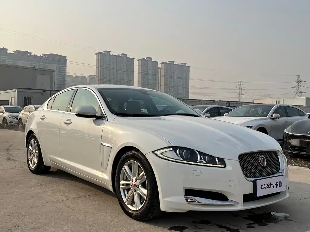 Jaguar XF 2014 — фото 3