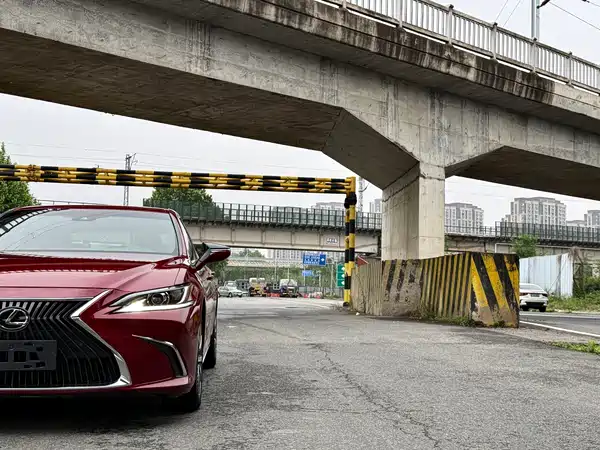 Lexus ES 2018