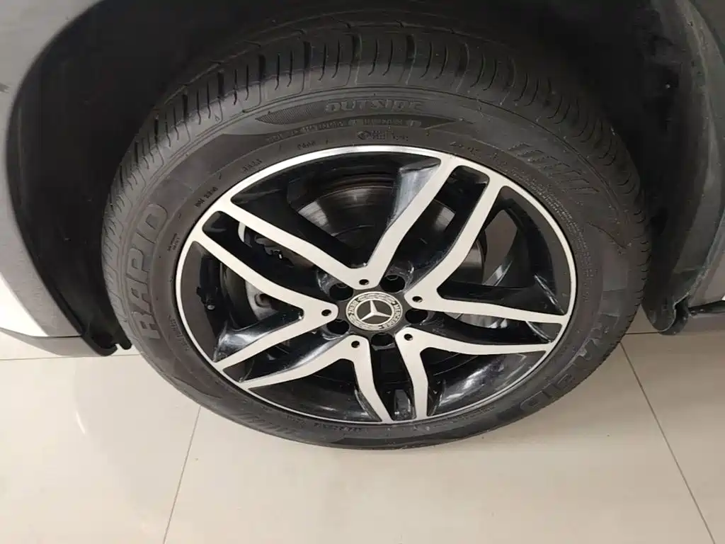 Mercedes-Benz GLA 2017 — фото 23